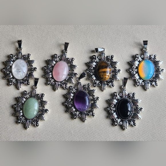 Genuine Crystal Vintage Victorian Style Sun Pendant Necklace With Rope Chain - Picture 13 of 15